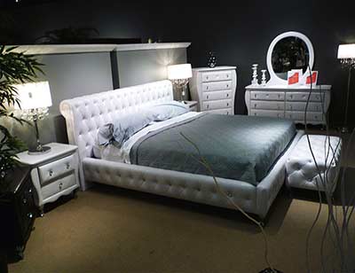 White Leatherette bed WH-077