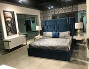 Blue Velvet Bed VG Damaris