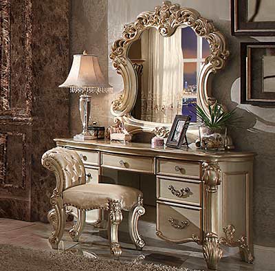 Vanity Set in Gold patina AC 007