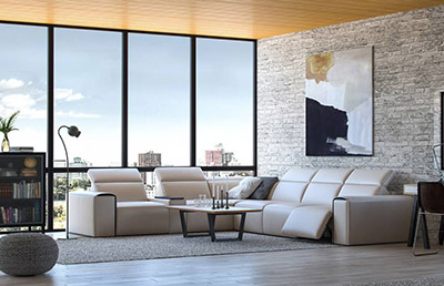 Le Mans Sectional sofa by Moroni