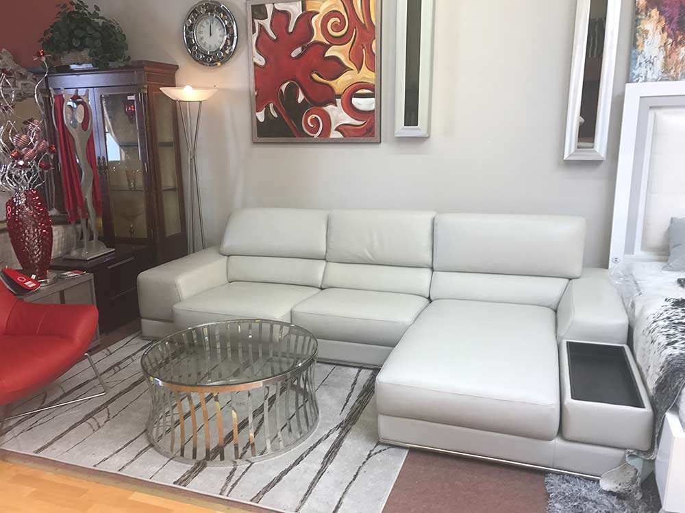 Kuka clearance leather sectional