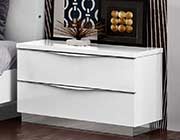 White Lacquer Finish Italian Bedroom Leona