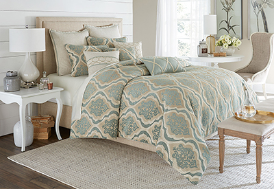 Avery Manor Bedding Set by AICO