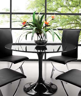 Z 172 Round Dining Table