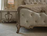 AICO Platine de Royale Chic Bed collection