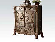 Luxurious Classic Bed Delmon