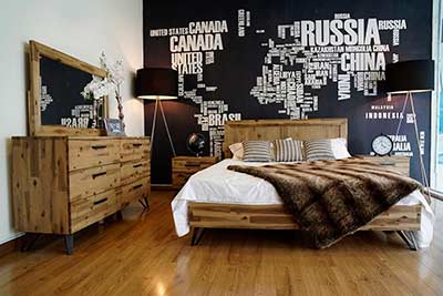 Pieza Light Wood Bedroom Set