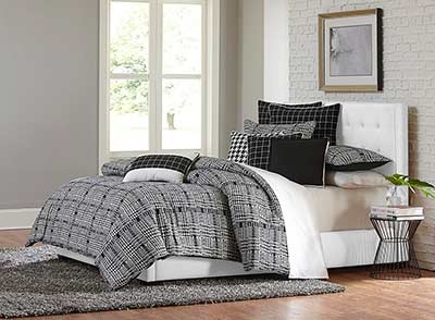 Lucianna Bedding set by Aico Furniture