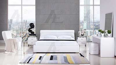 White Leatherette Platform Bed AE 51