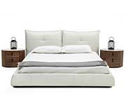 White Leather Modern Bed VG Patricia