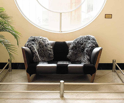 Love seat Cayenne by Pacific Green