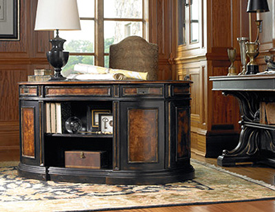 Grandover Desk