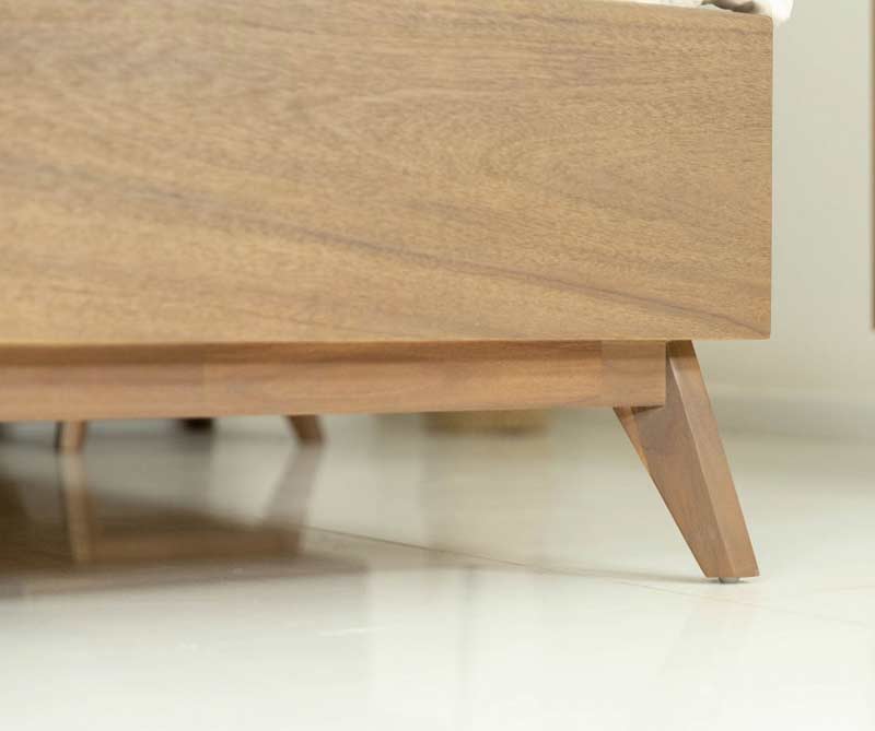 Walnut Modern Bed VG clarissa
