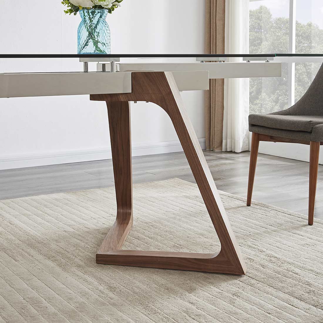 Ultra modern shop dining table